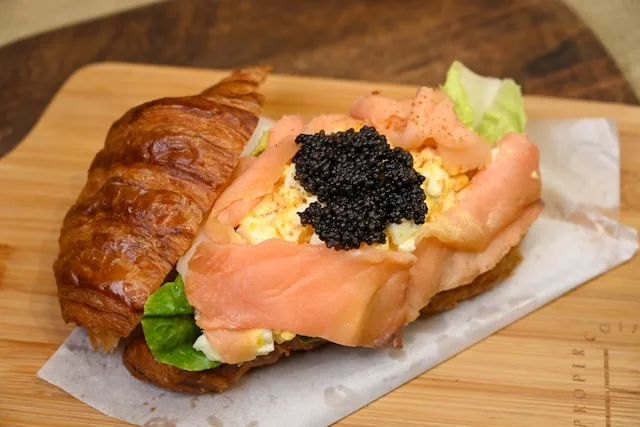 Comment reconnaître un produit d'exception ? Guide de dégustation du caviar de terroir