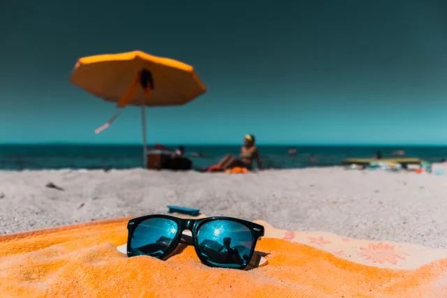 Plage et soleil : les secrets d’un voyage estival réussi