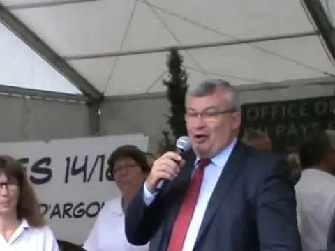 La Clusaz Honore Yvette Perillat avec la Médaille du Tourisme
