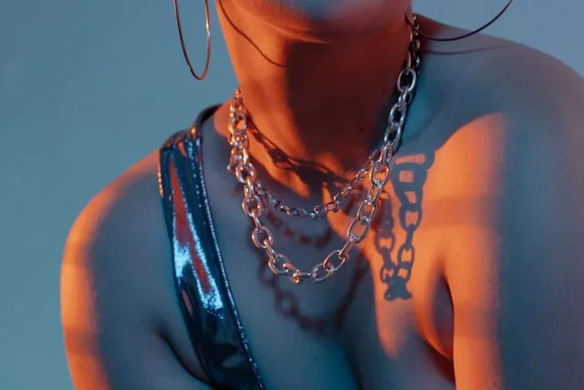 Bijoux tendance : les accessoires qui subliment toutes les tenues